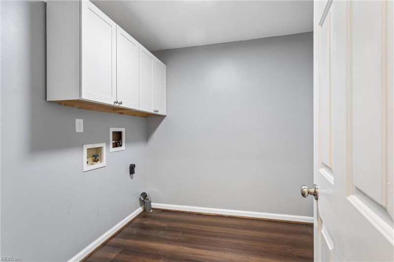 Photo 20 of 46 residential for sale in Newport News virginia