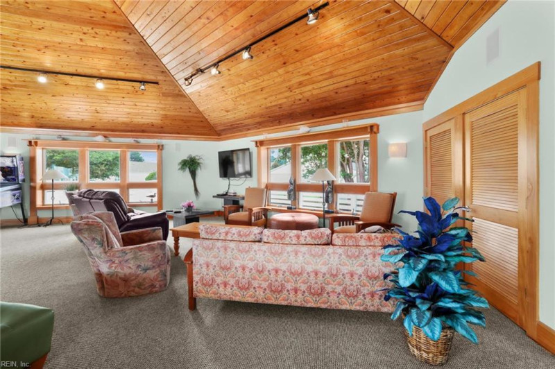 Photo 30 of 47 residential for sale in Currituck County virginia Photo 30 of 47 residential for sale in Currituck County virginia