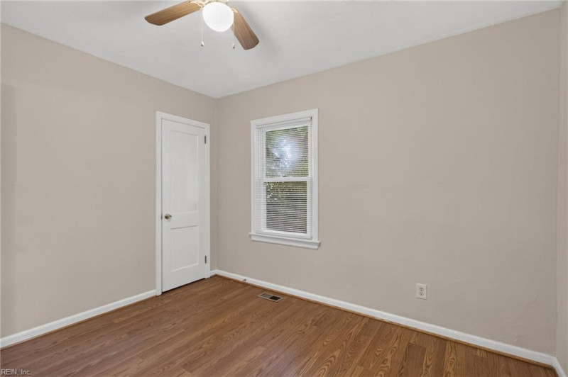 Photo 20 of 26 residential for sale in Portsmouth virginia