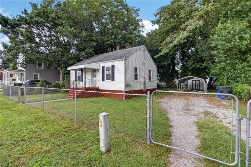 Photo 22 of 26 residential for sale in Portsmouth virginia