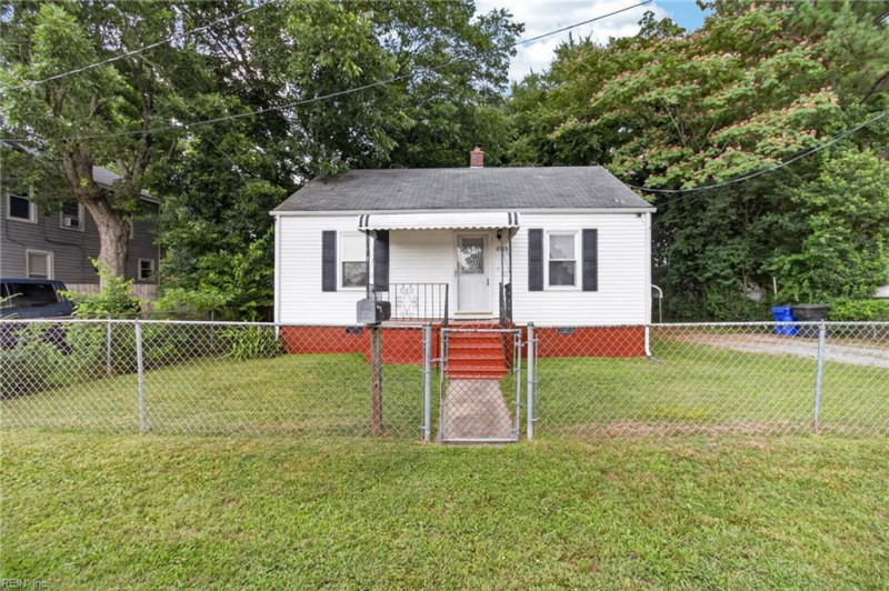 Photo 23 of 26 residential for sale in Portsmouth virginia