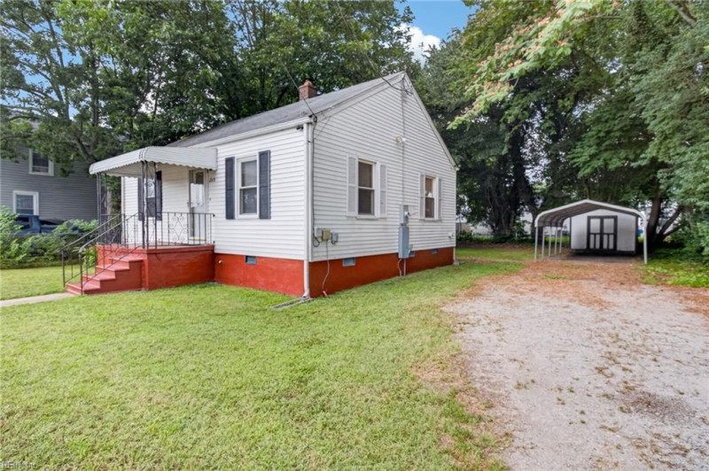 Photo 3 of 26 residential for sale in Portsmouth virginia