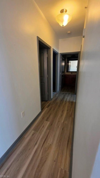 Photo 11 of 23 residential for sale in Chesapeake virginia