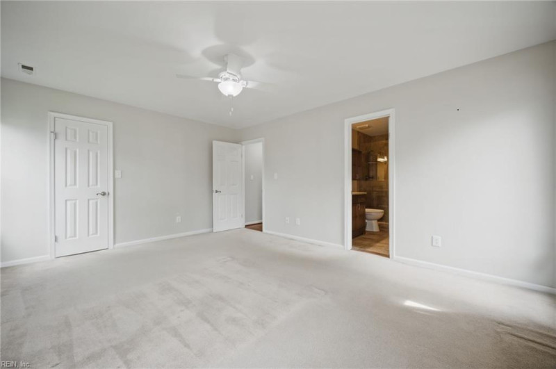 Photo 17 of 39 residential for sale in Virginia Beach virginia