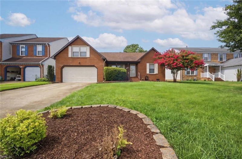 Photo 2 of 39 residential for sale in Virginia Beach virginia