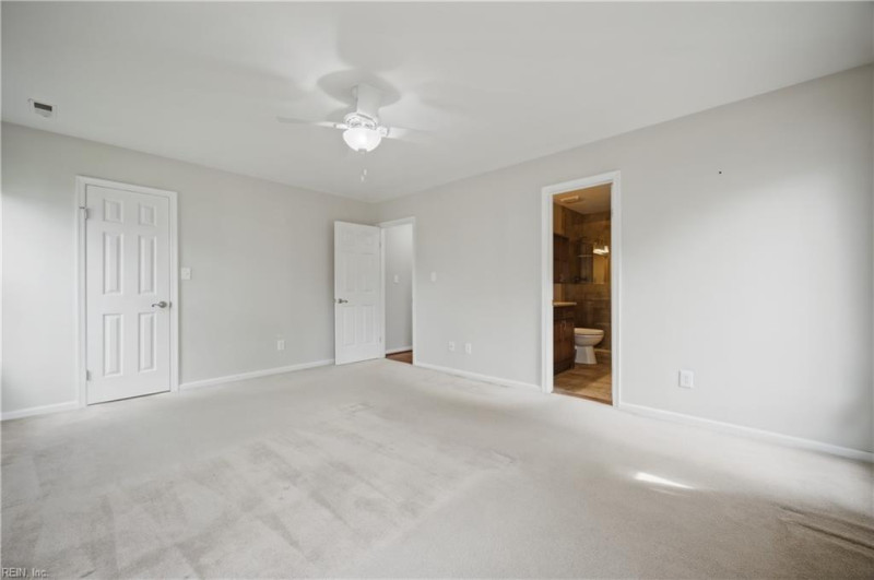 Photo 25 of 39 residential for sale in Virginia Beach virginia