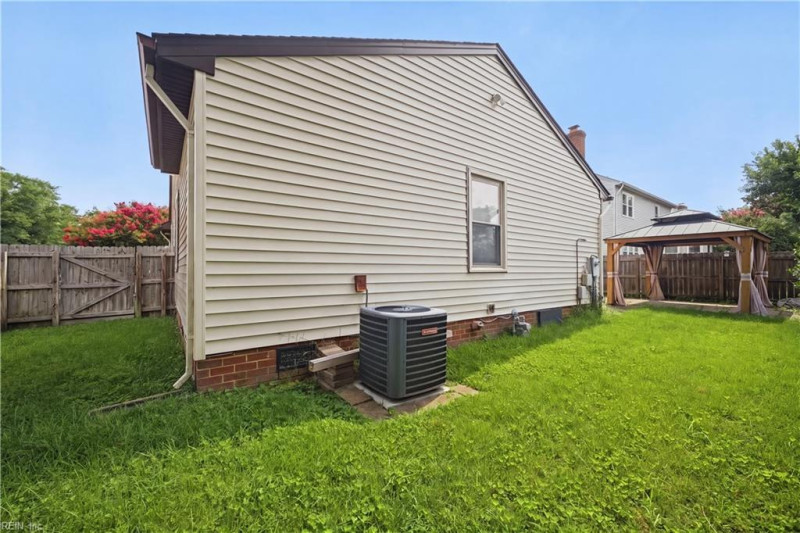 Photo 36 of 39 residential for sale in Virginia Beach virginia