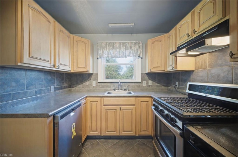 Photo 16 of 50 residential for sale in Norfolk virginia Photo 16 of 50 residential for sale in Norfolk virginia