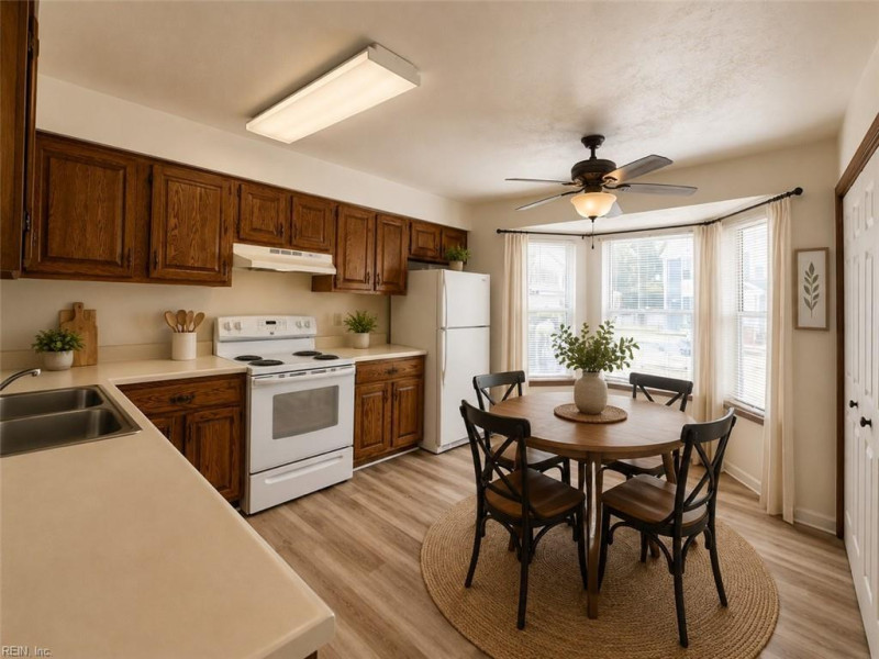 Photo 10 of 33 residential for sale in Newport News virginia