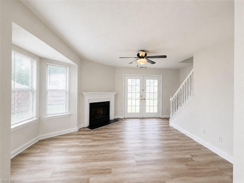 Photo 15 of 33 residential for sale in Newport News virginia