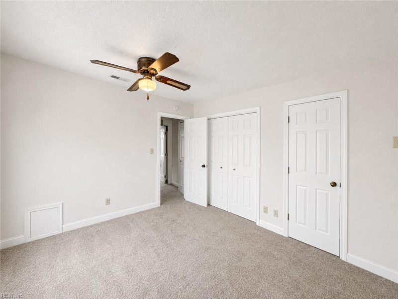 Photo 20 of 33 residential for sale in Newport News virginia