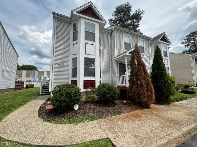 Photo 3 of 33 residential for sale in Newport News virginia