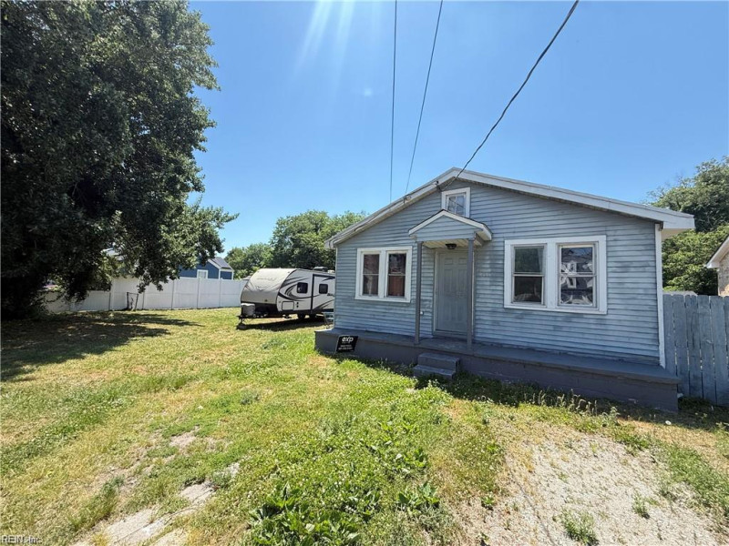 Photo 1 of 10 residential for sale in Norfolk virginia