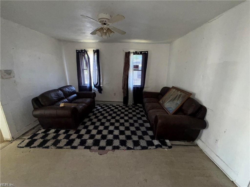 Photo 9 of 10 residential for sale in Norfolk virginia