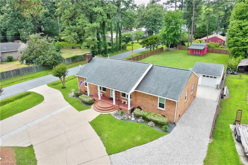 Photo 1 of 34 residential for sale in Chesapeake virginia