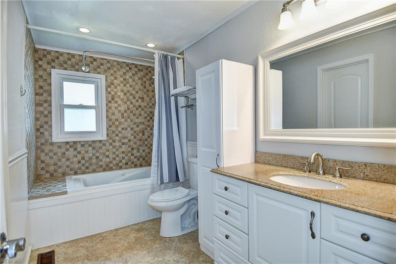 Photo 22 of 34 residential for sale in Chesapeake virginia
