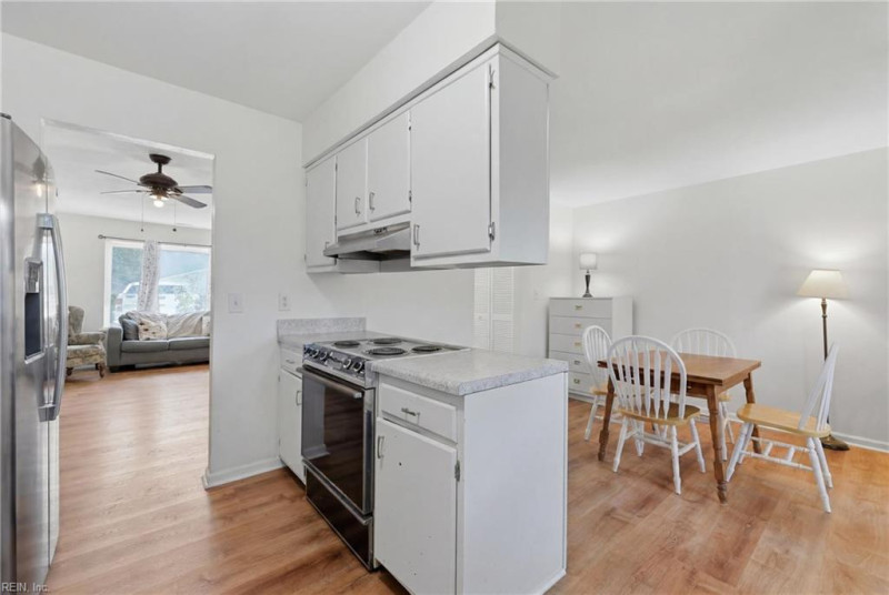 Photo 10 of 22 residential for sale in Virginia Beach virginia