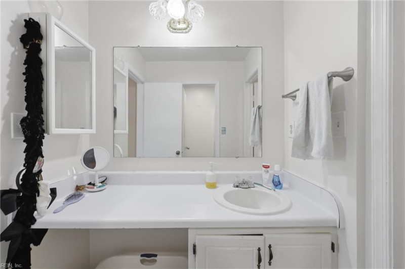 Photo 14 of 22 residential for sale in Virginia Beach virginia