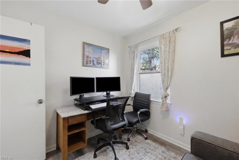 Photo 17 of 22 residential for sale in Virginia Beach virginia