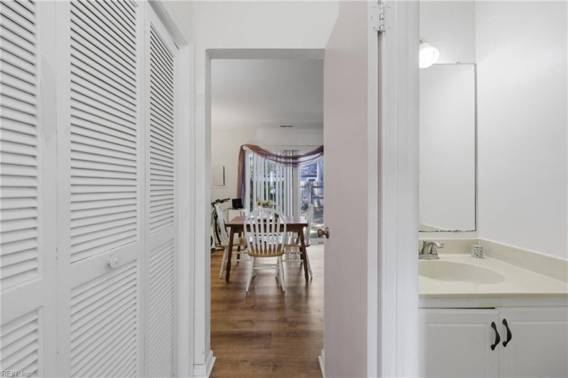 Photo 3 of 22 residential for sale in Virginia Beach virginia