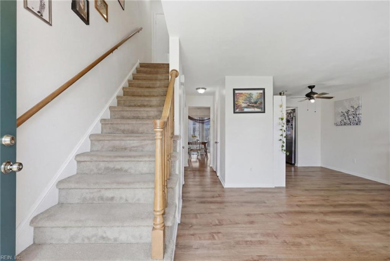 Photo 4 of 22 residential for sale in Virginia Beach virginia