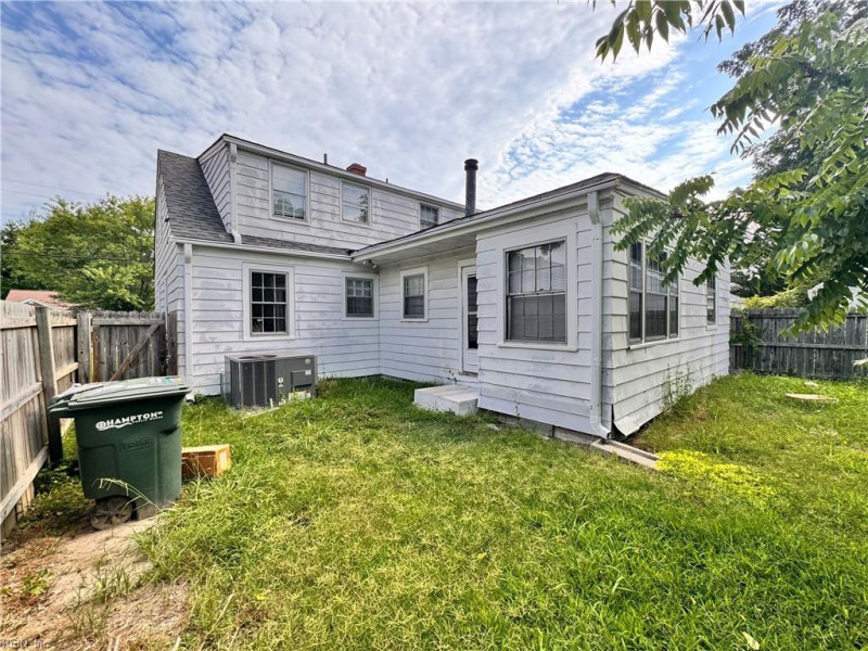 Photo 19 of 23 residential for sale in Hampton virginia