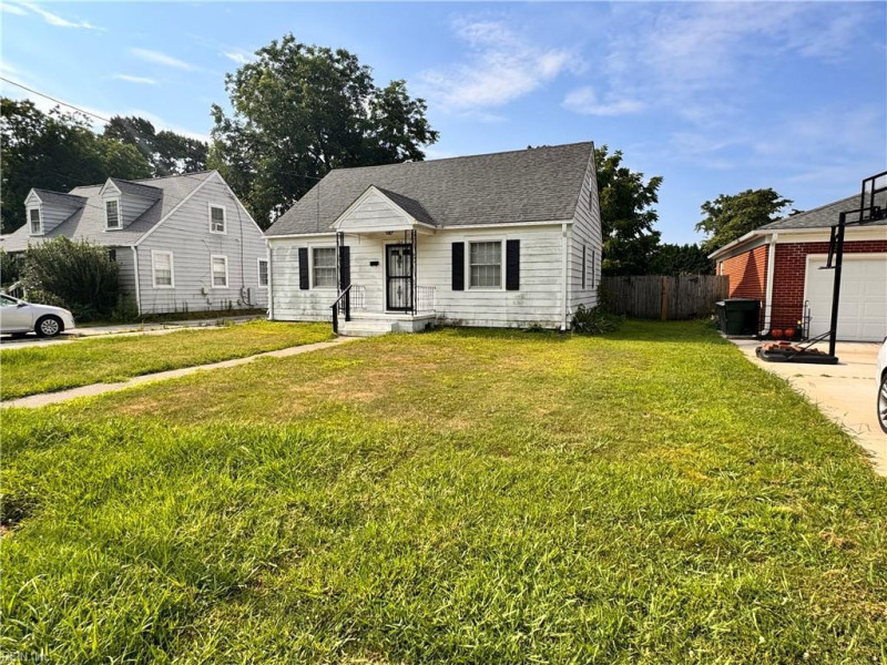 Photo 2 of 23 residential for sale in Hampton virginia