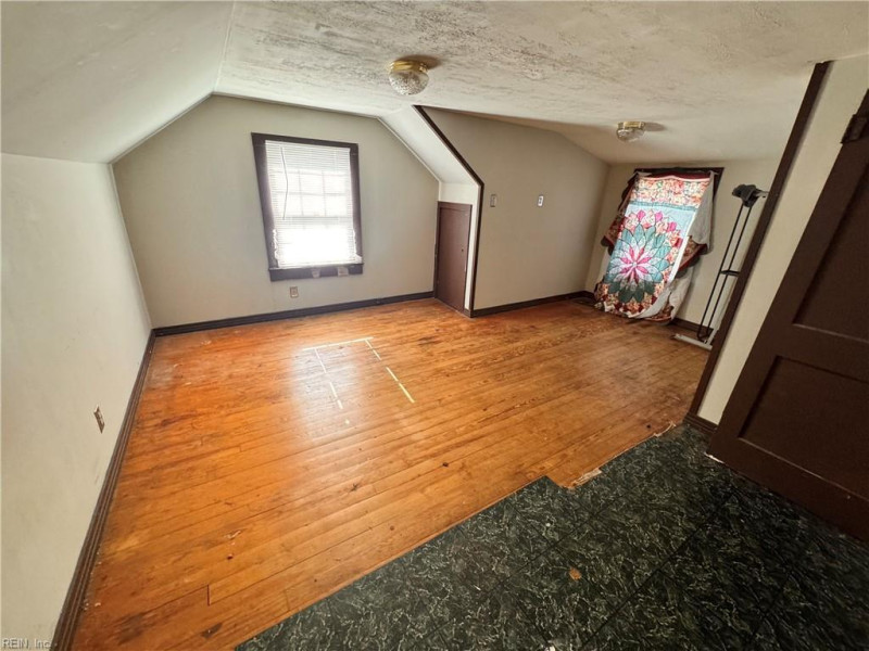 Photo 4 of 23 residential for sale in Hampton virginia
