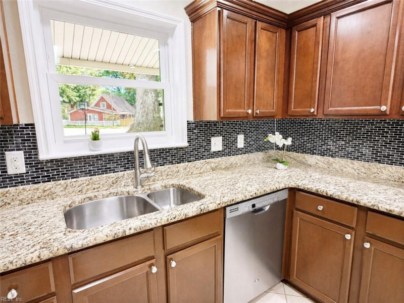 Photo 5 of 41 residential for sale in Virginia Beach virginia Photo 5 of 41 residential for sale in Virginia Beach virginia