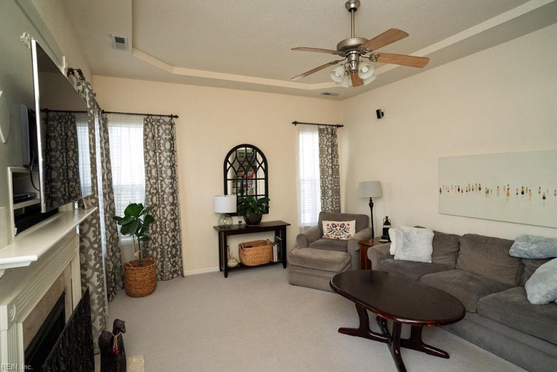 Photo 10 of 27 residential for sale in Virginia Beach virginia