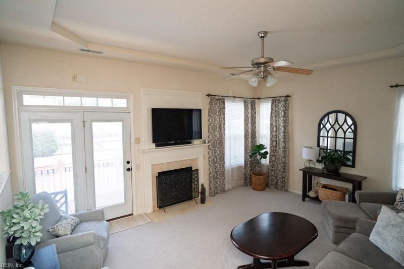 Photo 11 of 27 residential for sale in Virginia Beach virginia
