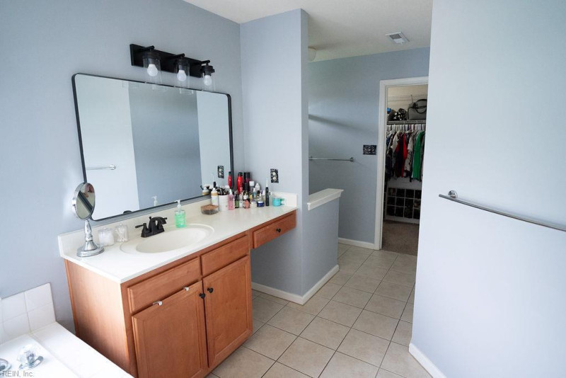 Photo 17 of 27 residential for sale in Virginia Beach virginia