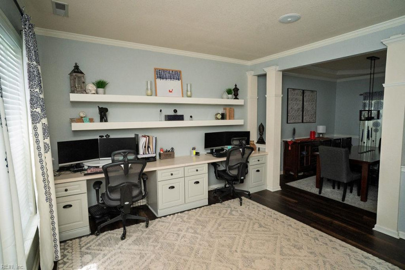 Photo 4 of 27 residential for sale in Virginia Beach virginia