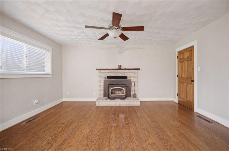 Photo 6 of 23 residential for sale in Virginia Beach virginia Photo 6 of 23 residential for sale in Virginia Beach virginia
