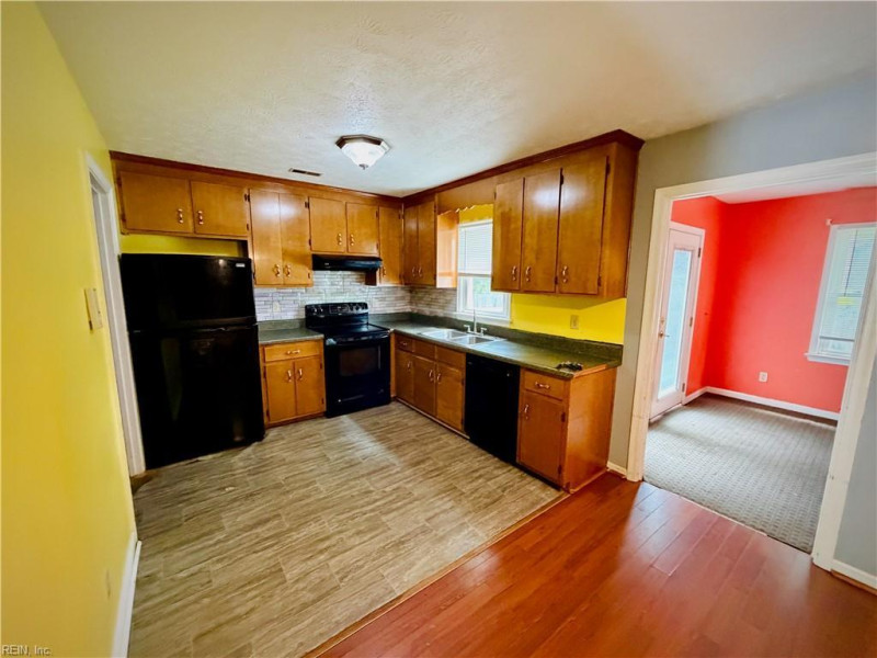 Photo 3 of 8 residential for sale in Hampton virginia Photo 3 of 8 residential for sale in Hampton virginia