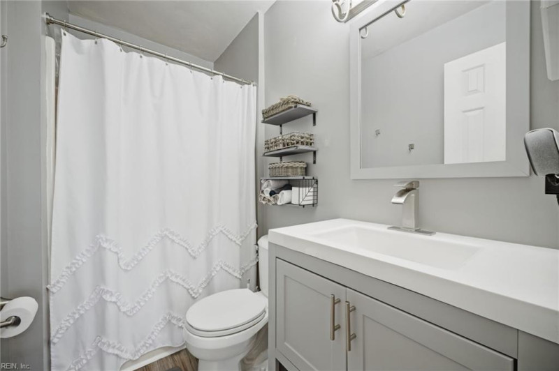 Photo 23 of 42 residential for sale in Virginia Beach virginia