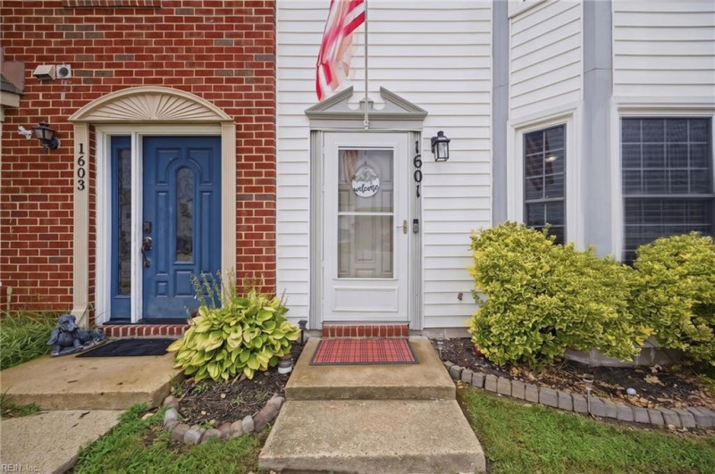 Photo 3 of 42 residential for sale in Virginia Beach virginia