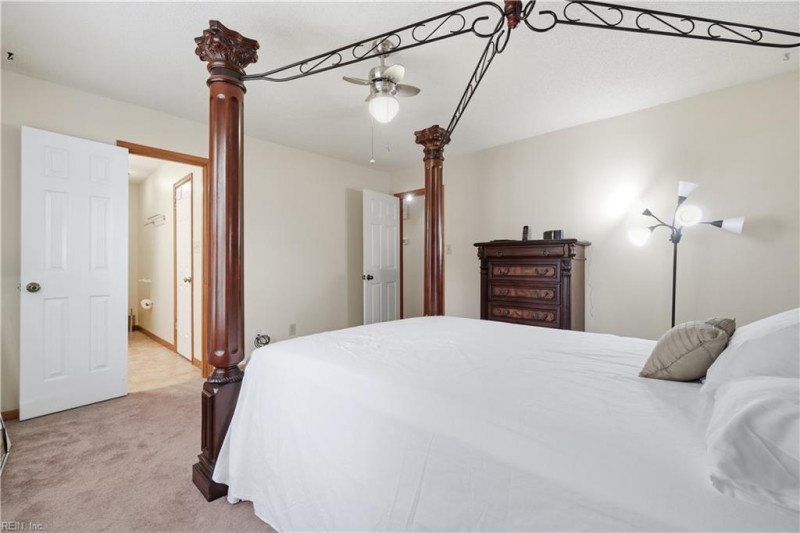 Photo 14 of 25 residential for sale in Virginia Beach virginia