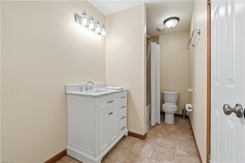 Photo 15 of 25 residential for sale in Virginia Beach virginia