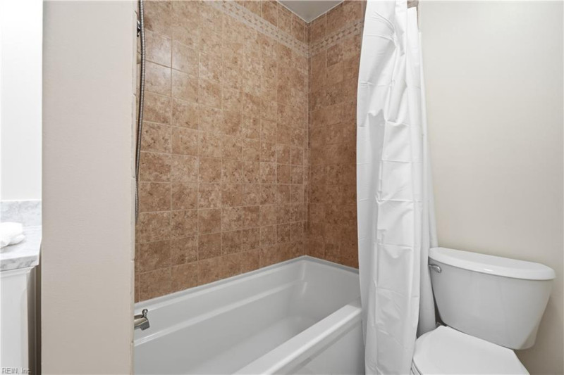 Photo 16 of 25 residential for sale in Virginia Beach virginia