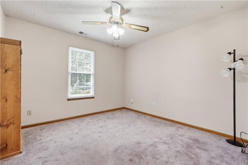 Photo 17 of 25 residential for sale in Virginia Beach virginia