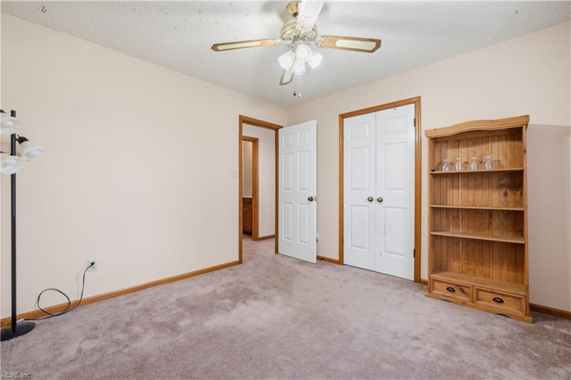Photo 18 of 25 residential for sale in Virginia Beach virginia
