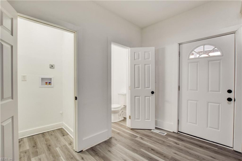 Photo 17 of 46 residential for sale in Norfolk virginia Photo 17 of 46 residential for sale in Norfolk virginia