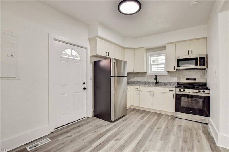 Photo 18 of 46 residential for sale in Norfolk virginia Photo 18 of 46 residential for sale in Norfolk virginia