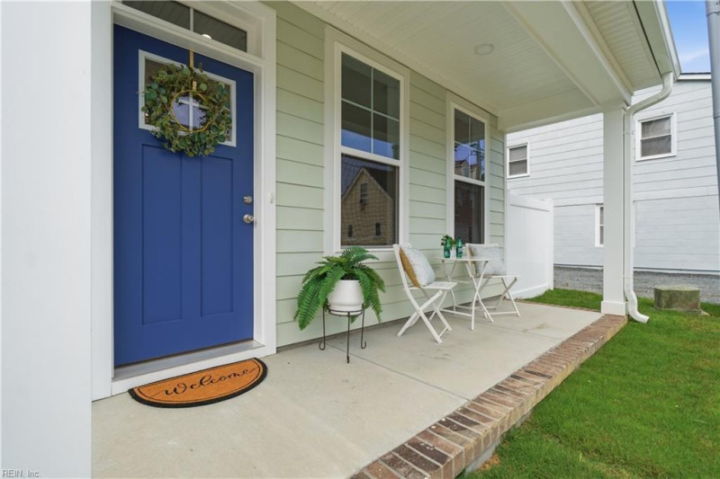 Photo 2 of 39 residential for sale in Virginia Beach virginia