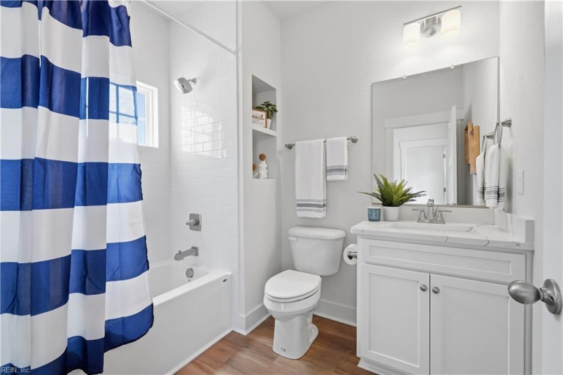 Photo 23 of 39 residential for sale in Virginia Beach virginia