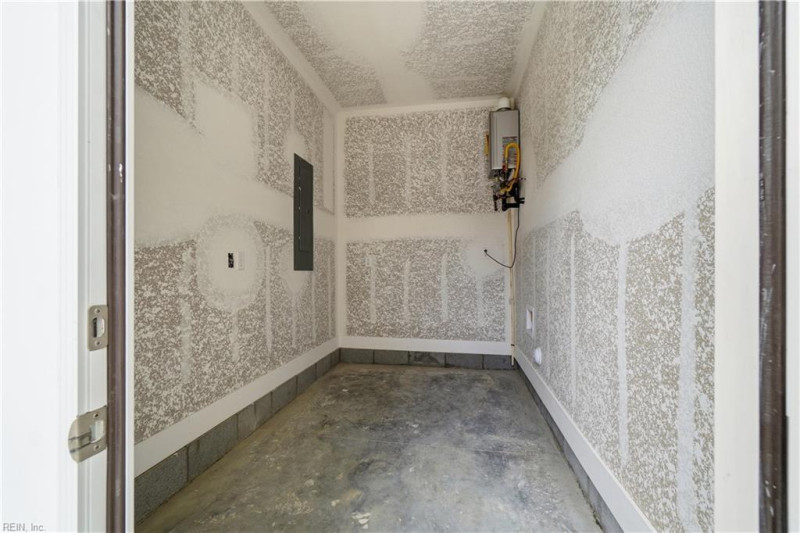 Photo 31 of 39 residential for sale in Virginia Beach virginia