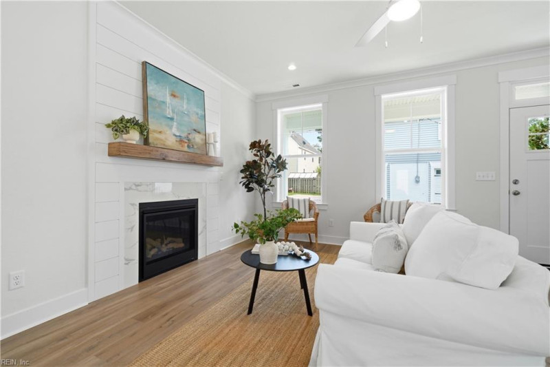 Photo 7 of 39 residential for sale in Virginia Beach virginia