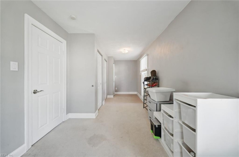 Photo 15 of 27 residential for sale in Portsmouth virginia