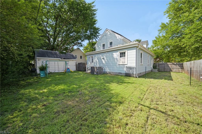 Photo 25 of 27 residential for sale in Portsmouth virginia